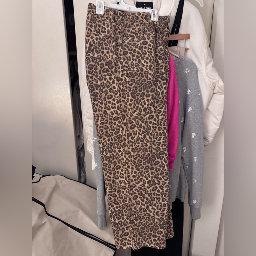 American Eagle Outfitters Leopard Print Jeans - Picture 2 of 8
